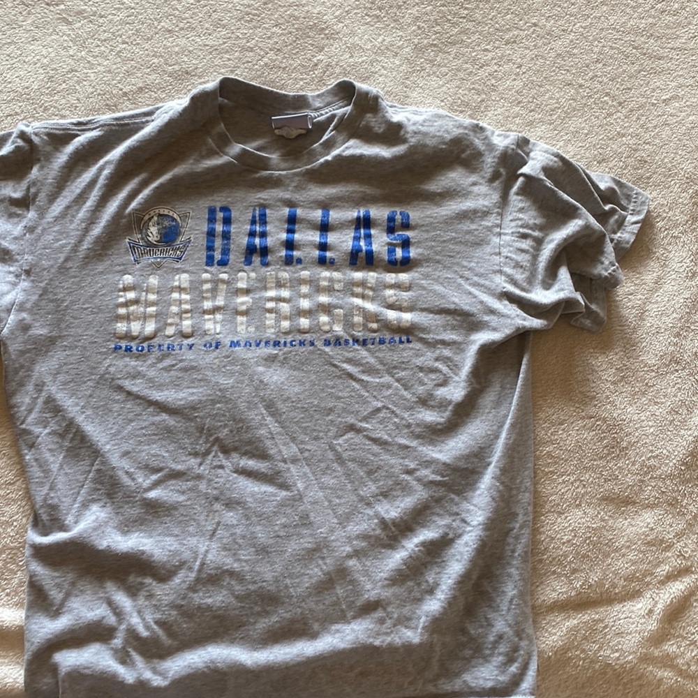 Dallas mavericks t shirt